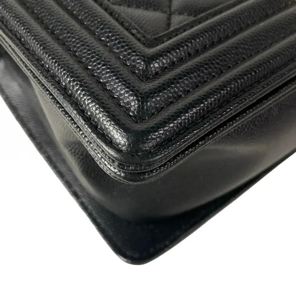 Chanel Boy Chanel / Matelasse Shoulder Bag A67086